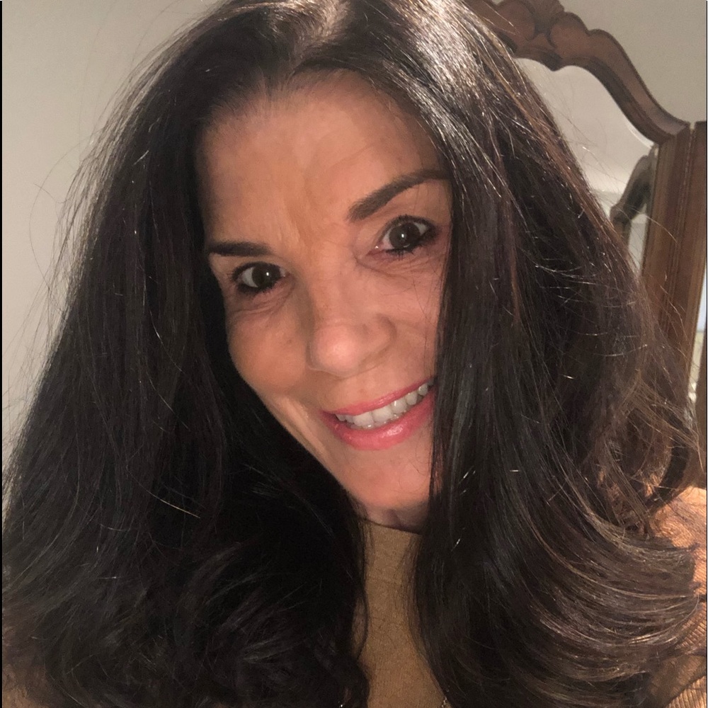 Meet your Posher, Denise